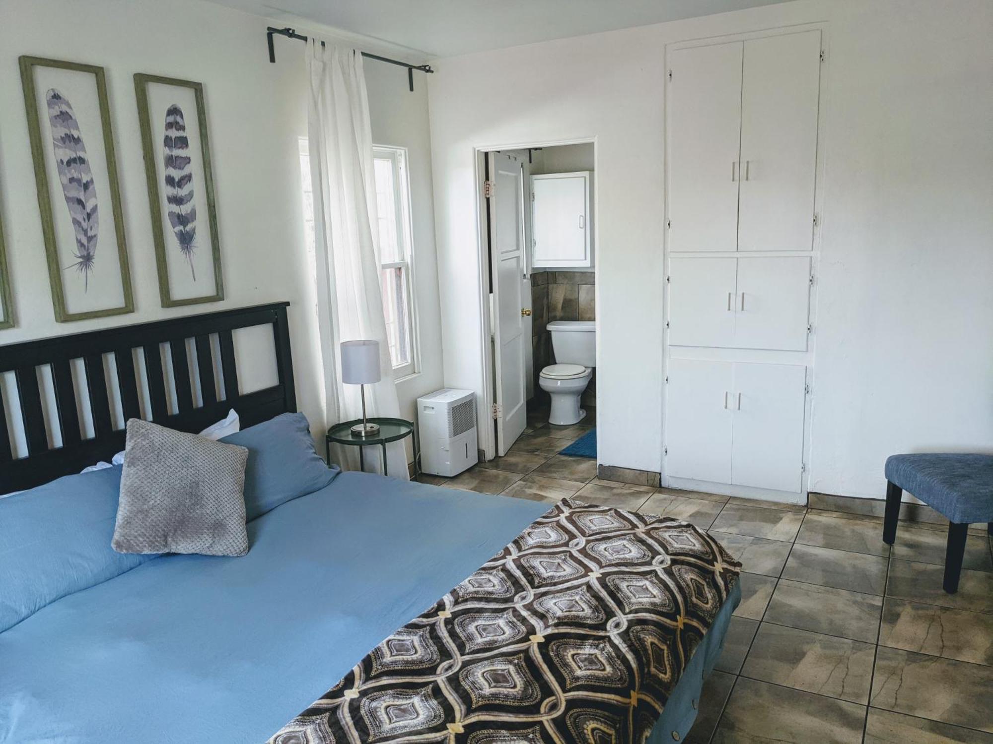 Centrally Located 2 Master Bedrooms To Explore Has To Offer San Diego