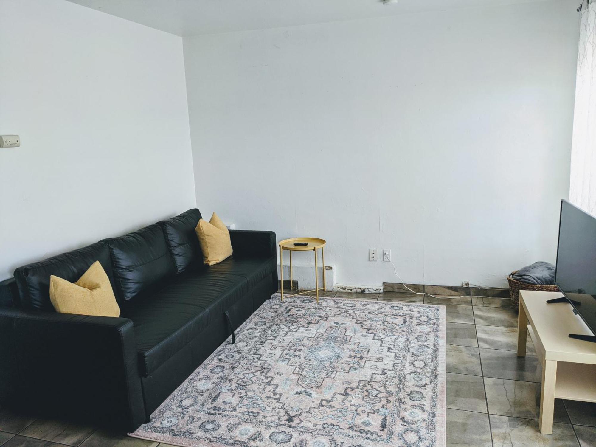 Apartment Centrally Located 2 Master Bedrooms To Explore Has To Offer San Diego