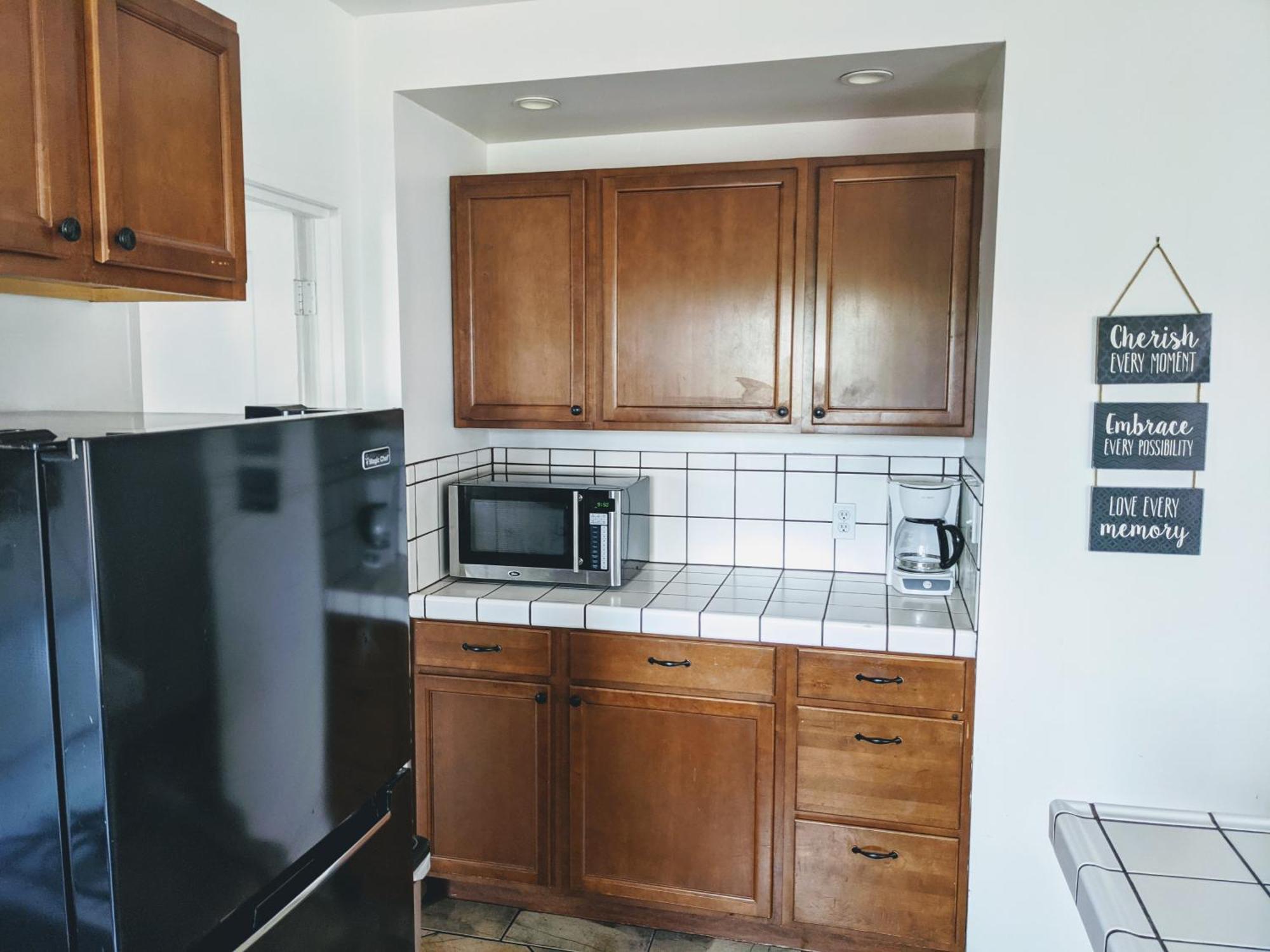 Centrally Located 2 Master Bedrooms To Explore Has To Offer